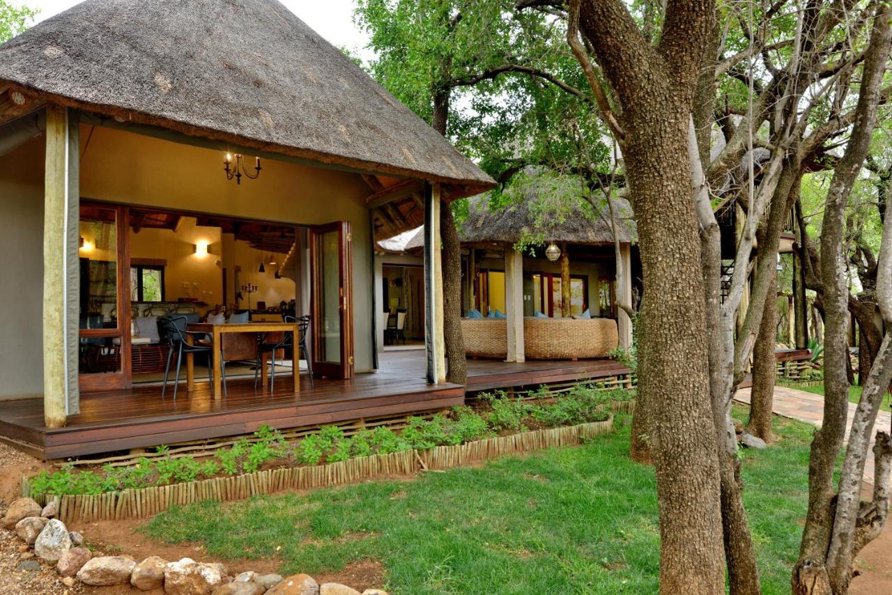 Tambuti Lodge ピラネスバーグ エクステリア 写真