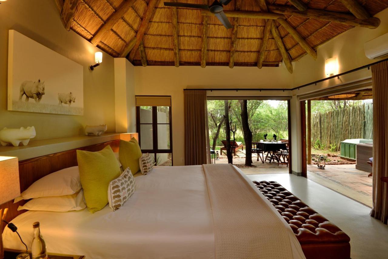 Tambuti Lodge ピラネスバーグ エクステリア 写真