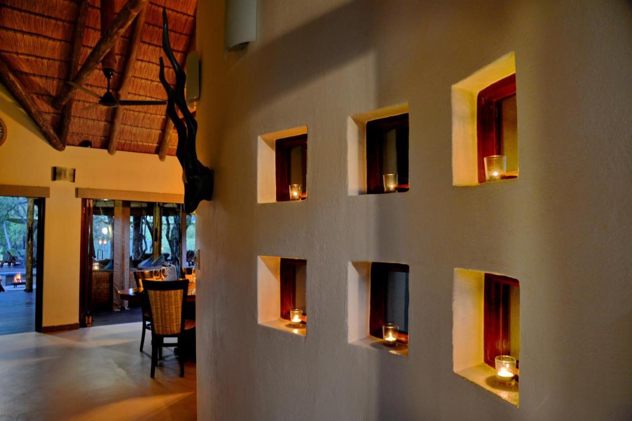 Tambuti Lodge ピラネスバーグ エクステリア 写真