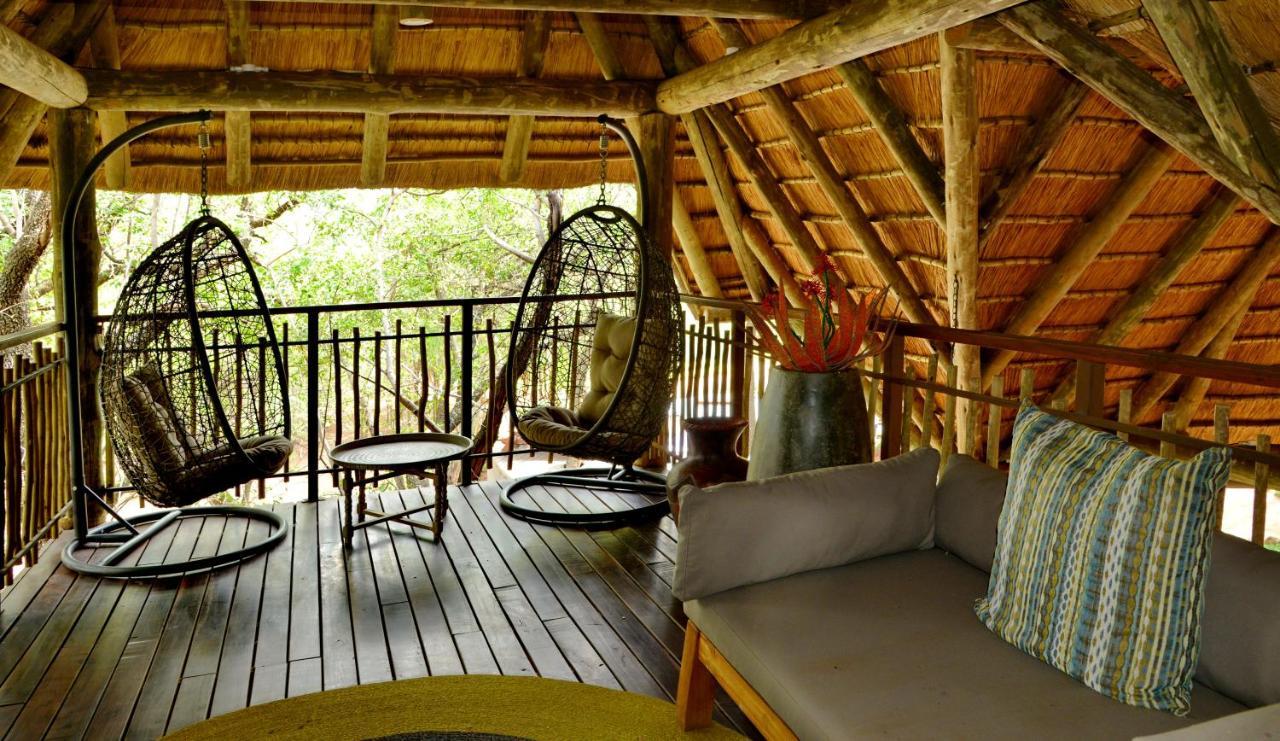 Tambuti Lodge ピラネスバーグ エクステリア 写真