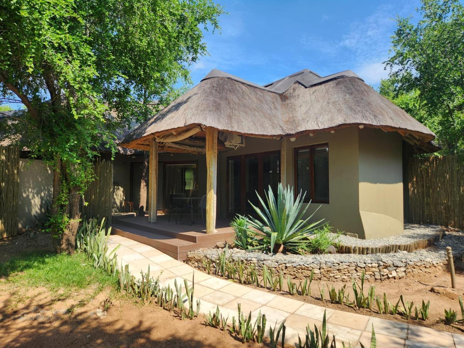Tambuti Lodge ピラネスバーグ エクステリア 写真